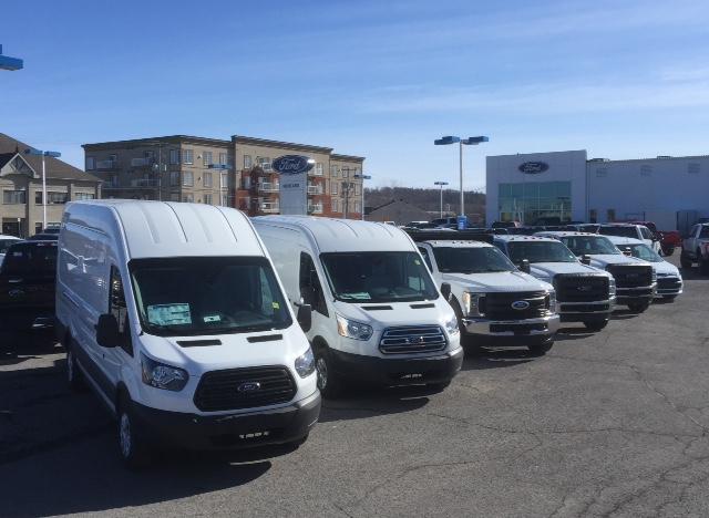 Vechicules commerciaux Rockland Ford Vechicules commerciaux Rockland Ford