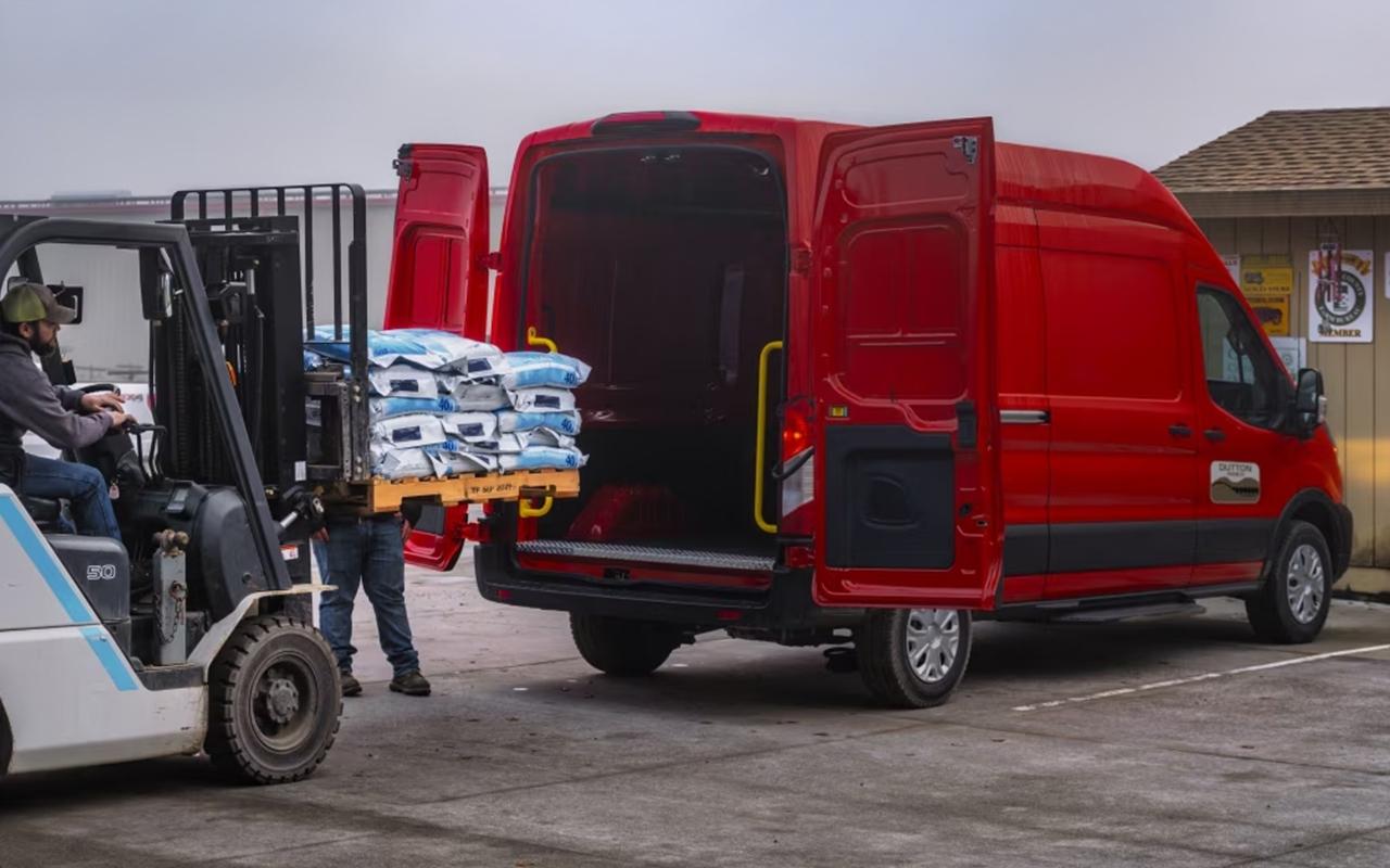 Ford E-Transit™ 2026 | Concesionarios Ford del Sur de California