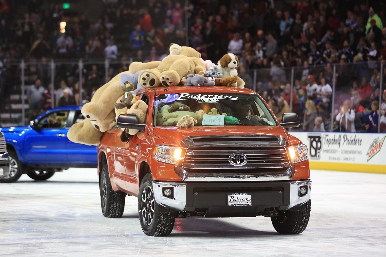 2017 Colorado Eagles Teddy Bear Toss 2017 Colorado Eagles Teddy Bear Toss