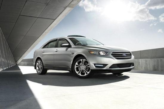 2017 Ford Taurus SEL Exterior Side View 2017 Ford Taurus SEL Exterior Side View