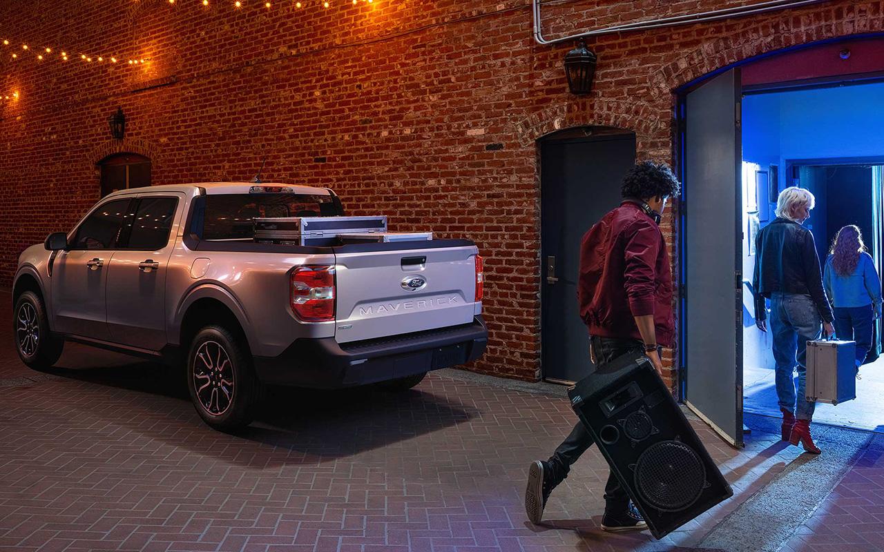 2022 Ford F-150 Maverick with boxes in the back