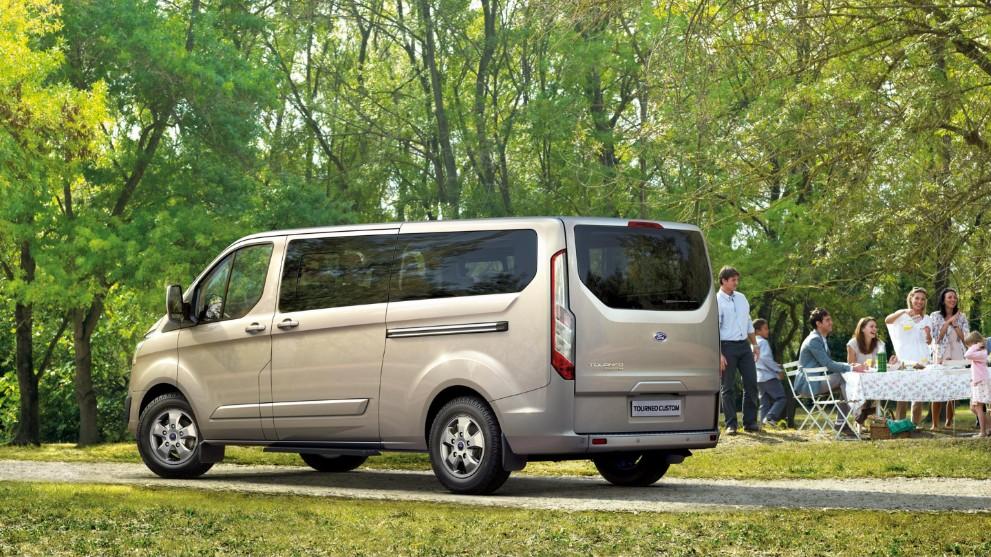 Search Ford Tourneo Custom for Sale UK Car & Van Dealers Perrys