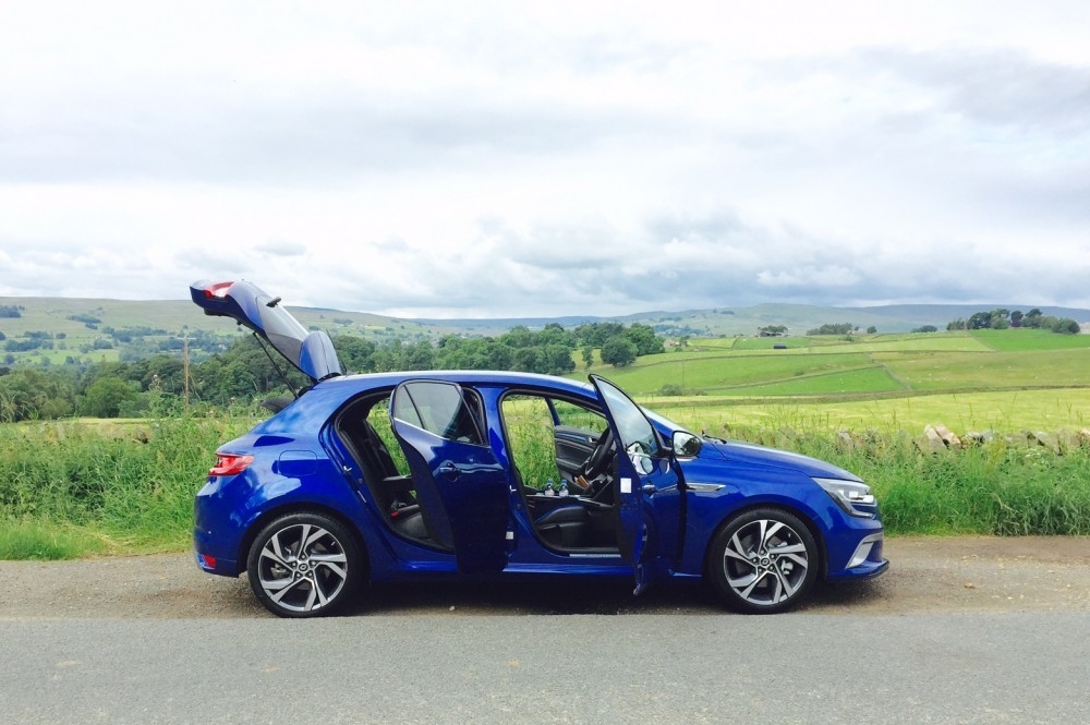 Tim Tests The All-New Renault Mégane GT 205 Tim Tests The All-New Renault Mégane GT 205