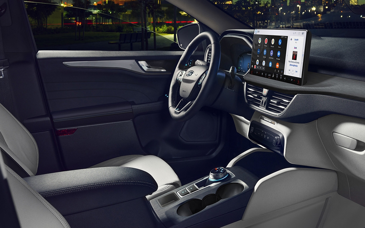 2025 Escape® Gas | Southern California Ford Dealers