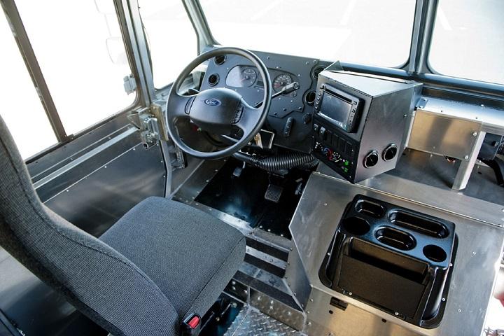 FORD P1000 18' MORGAN OLSON ALUMINUM STEP VAN (P1000) | South Bay Ford Commercial