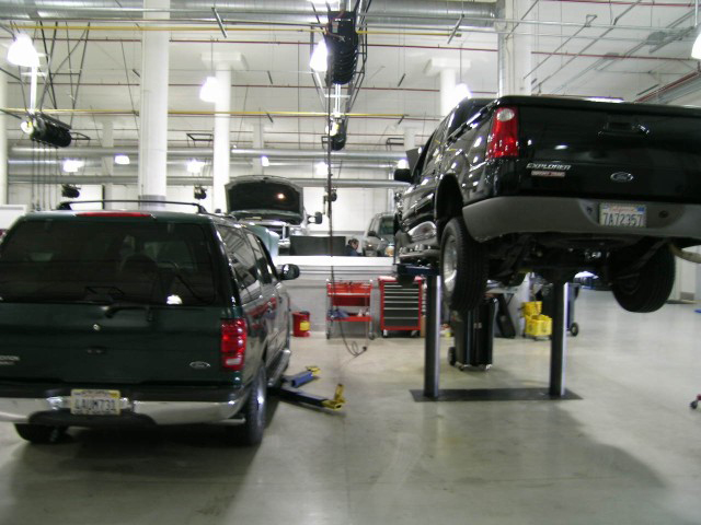 South Bay Ford Service Bay