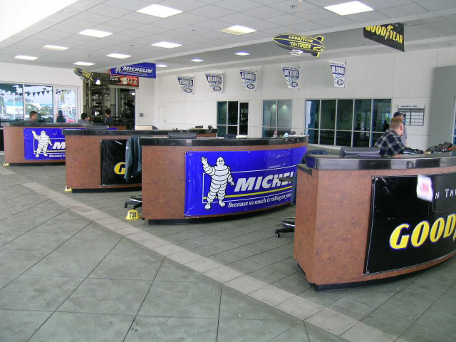 South Bay Ford Service Bay