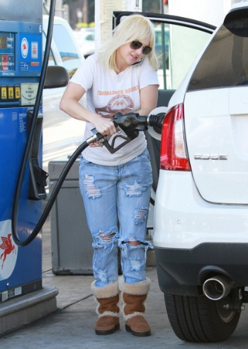 Anna-Faris-Ford-Edge Anna Faris Ford Edge